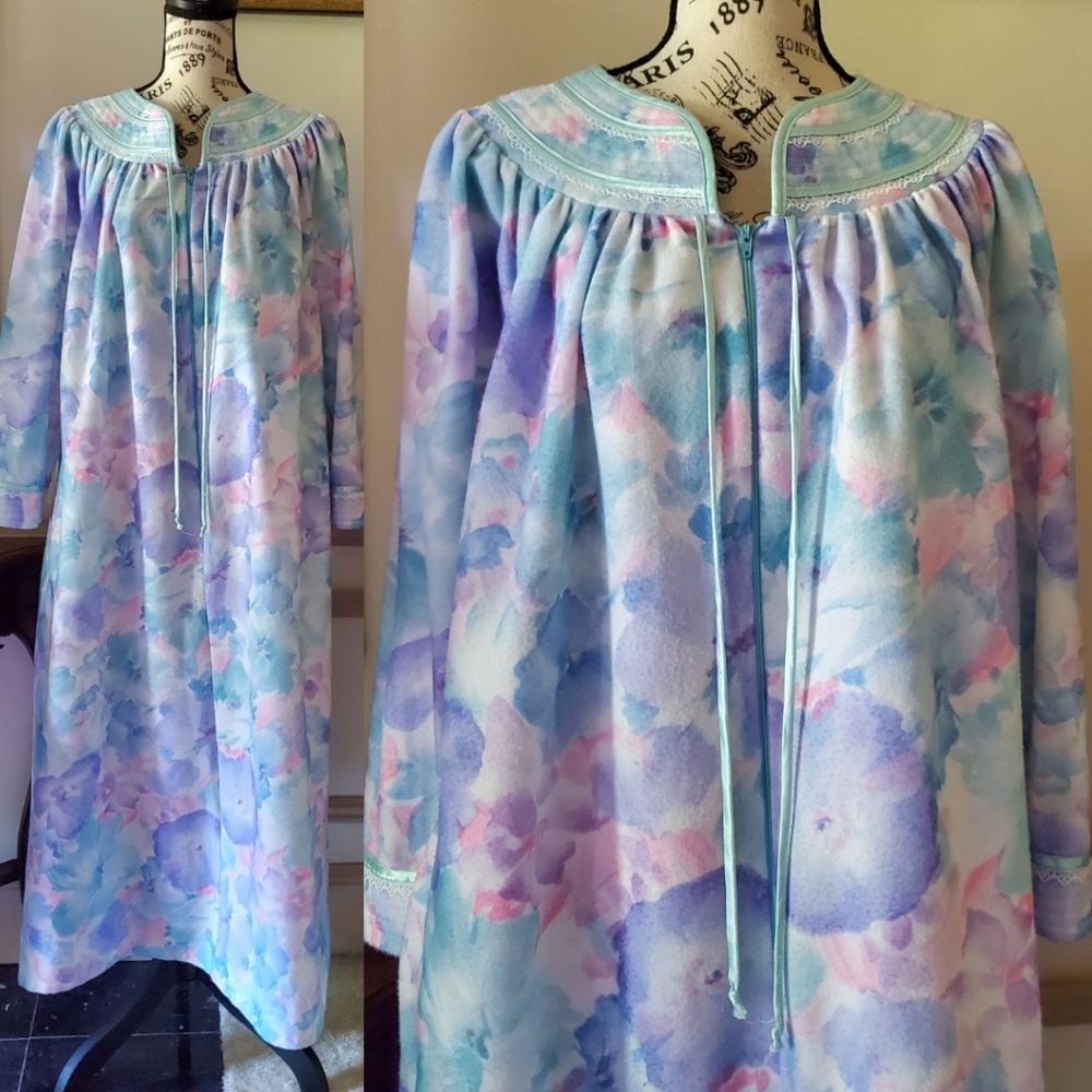 Vintage pastel floral full length fleece granny robe